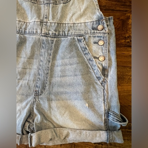 Pistola Denim Beatrix Short Overalls in Surfrider Size Small NWT - Picture 4 of 8